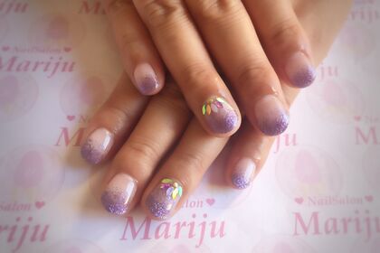 ラメグラデーションネイル
